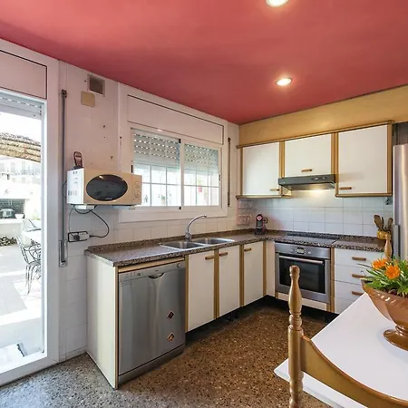 Ref. 158. Casa Rosa Canet de Mar