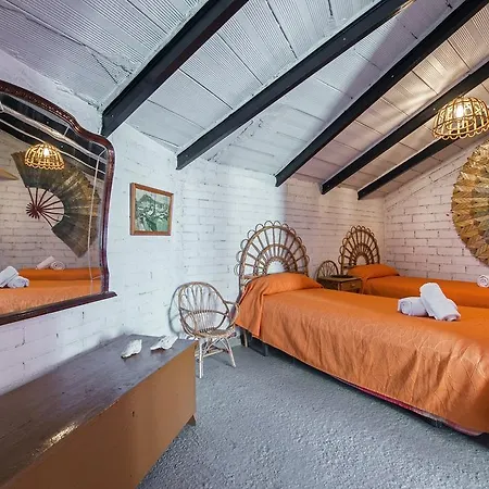 Ref. 158. Casa Rosa * Canet de Mar